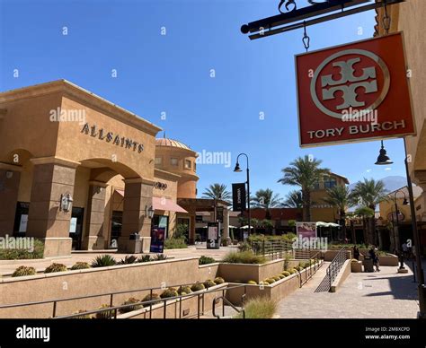 premium desert outlets cabazon